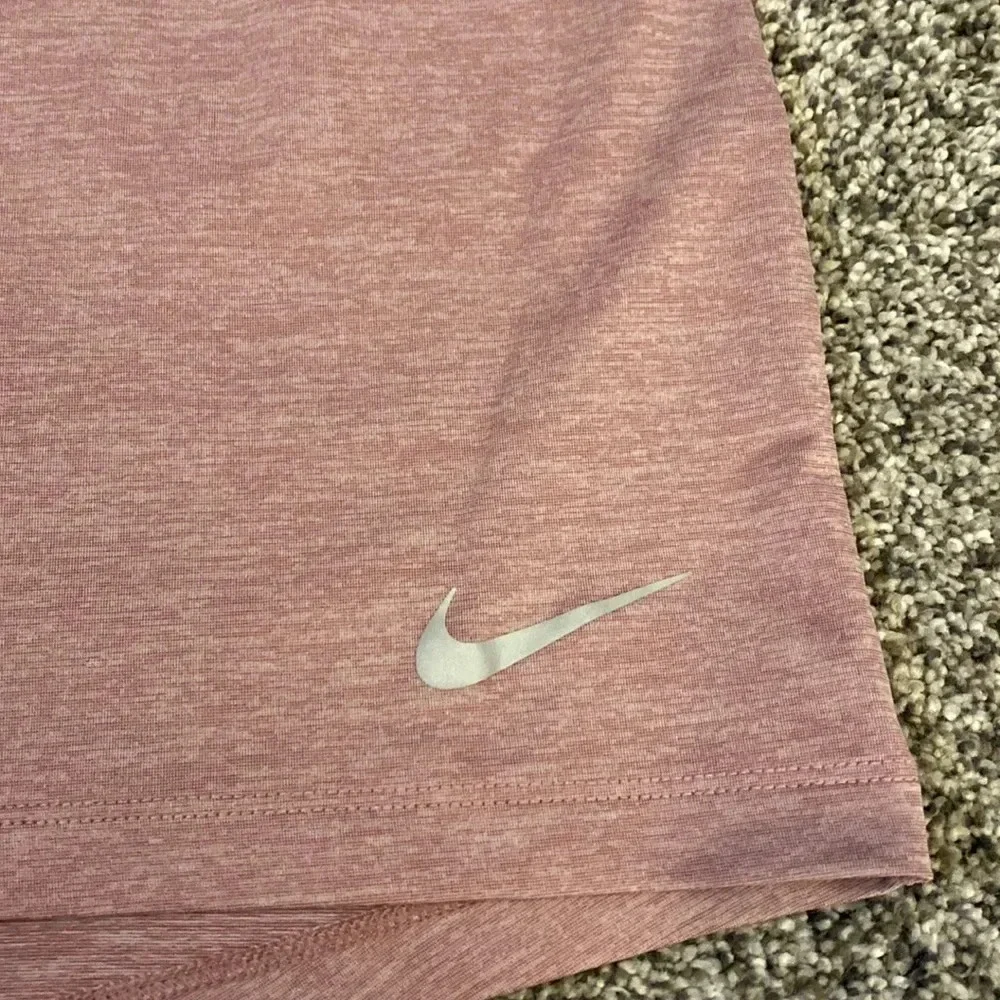 Nike DriFit Tank in Dusty Pink